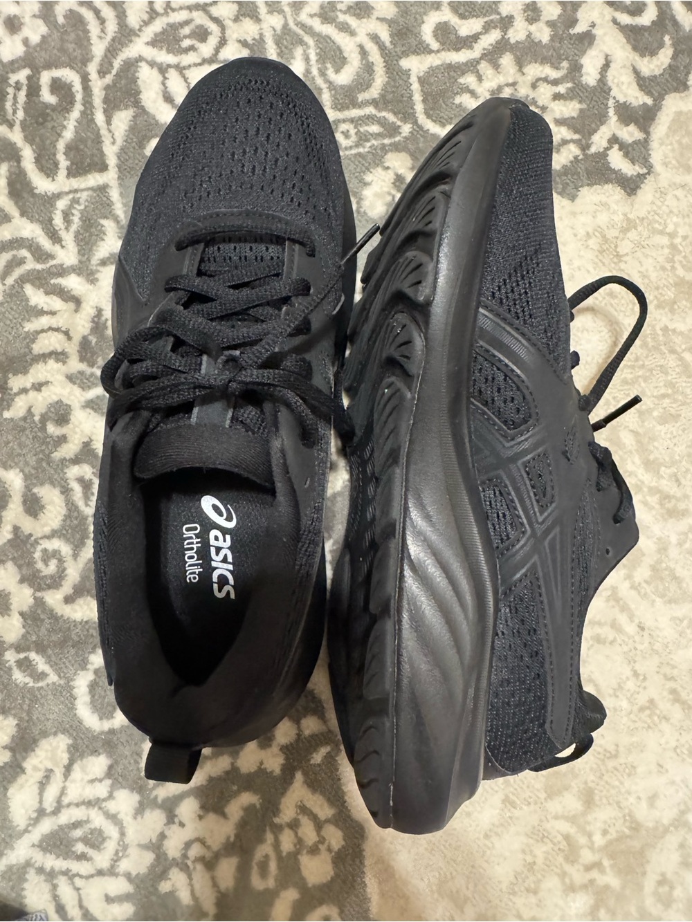 ASICS Gel-Contend 9 running shoes. Size 7